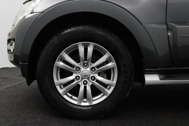 Mitsubishi PAJERO 3.2 DI-D Instyle LET OP! EX BTW ¤25950