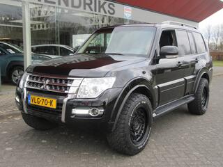 mitsubishi-pajero-3.2-di-d-b-stijl-