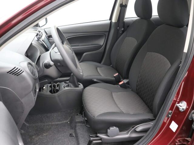 Mitsubishi SPACE STAR 1.2 Active / Op = Op Voordeel ¤1.750,- / Rijklaarprijs ¤ 18.885,- / Direct Leverbaar / 5 Persoons! / 8 Jaar Fabrieksgarantie / Apple CarPlay & Android Auto / Airco /