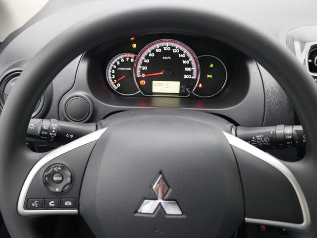 Mitsubishi SPACE STAR 1.2 Active / Op = Op Voordeel ¤1.750,- / Rijklaarprijs ¤ 18.885,- / Direct Leverbaar / 5 Persoons! / 8 Jaar Fabrieksgarantie / Apple CarPlay & Android Auto / Airco /