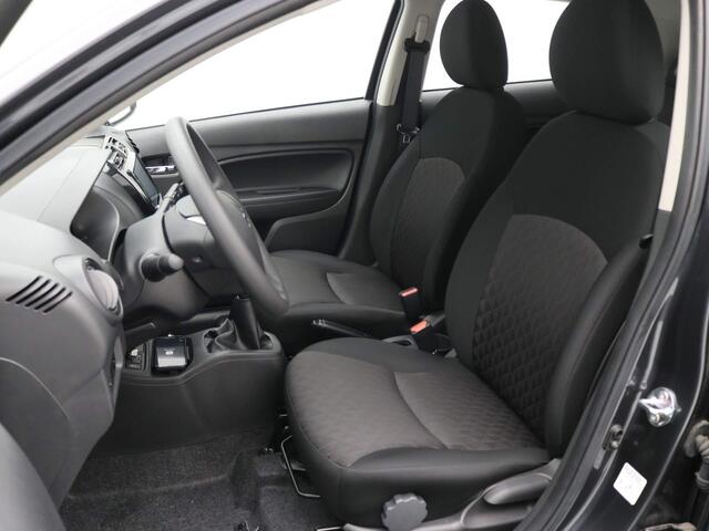 Mitsubishi SPACE STAR 1.2 Active / Op = Op Voordeel ¤1.750,- / Rijklaarprijs ¤ 18.835,- / Direct Leverbaar / 5 Persoons! / 8 Jaar Fabrieksgarantie / Apple CarPlay & Android Auto / Airco /