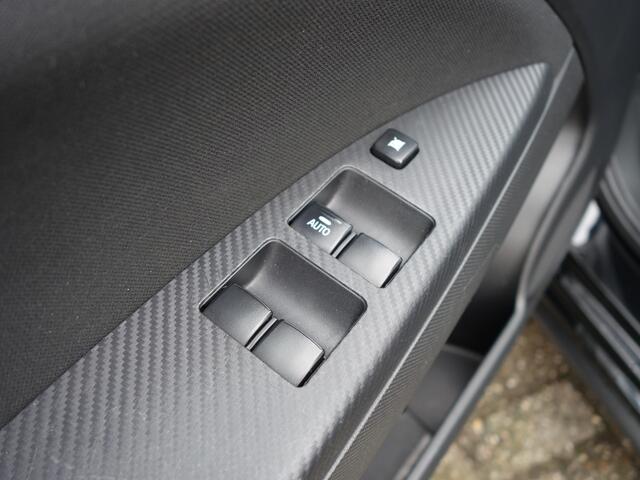 Mitsubishi SPACE STAR 1.2 Intense | 15"LM | navigatie