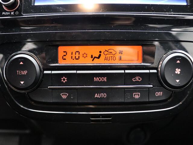Mitsubishi SPACE STAR 71pk Dynamic AUTOMAAT Climate control | Navig