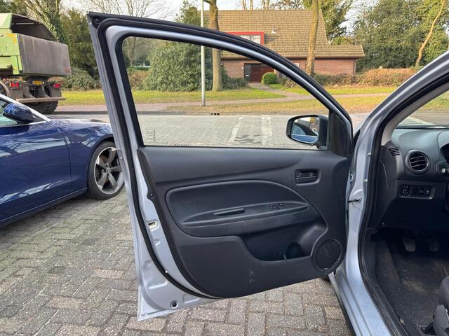 Mitsubishi SPACE STAR 1.0 Cool+ 5-Deurs/Airco