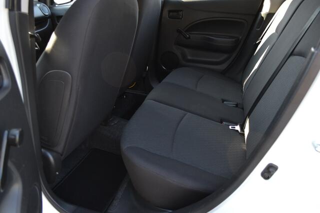 Mitsubishi SPACE STAR 1.0 Cool+ Airco /Elek. pakket /C.V. afstand /Radio /AUX&USB /Isofix/Dakspoiler /Getint glas.