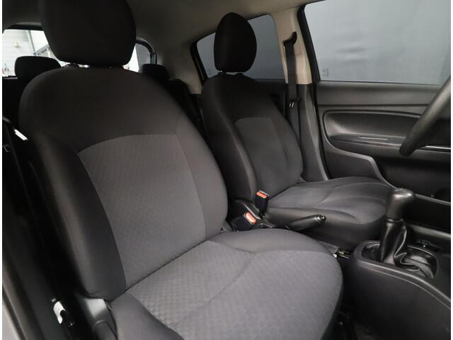 Mitsubishi SPACE STAR 1.0 Cool+ 5DRS [AIRCO, ELEKTRISCHE RAMEN, AUX TELEFOONVERBINDING, CD SPELER, NIEUWSTAAT]