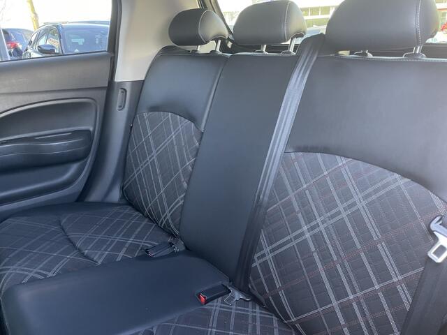 Mitsubishi SPACE STAR 1.2 Instyle | LM velgen | stoelverw. | Aut. | Airco |