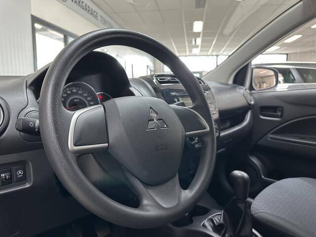 Mitsubishi SPACE STAR 1.0 Cool+/ Airco/ C.V. Afstand/ Elek. pakket/ Isofix/ Radio-CD AUX & USB/ Getint glas/ Dagrijverl./ Dakspoiler/ Metallic lak.