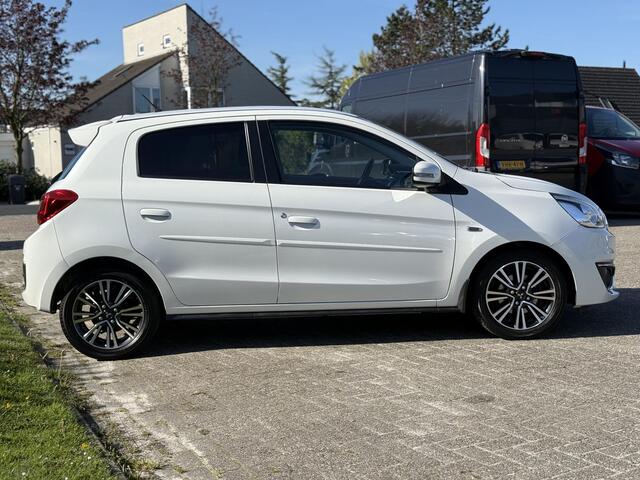 Mitsubishi SPACE STAR 1.2 Instyle Keyless | Carplay | Camera