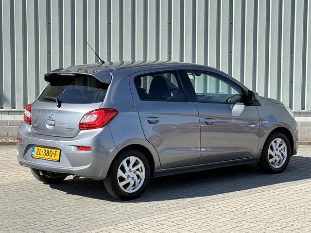 Mitsubishi SPACE STAR 1.0 Active / Trekhaak t.b.v. fietsendrager / Airco / Navigatie / Apple CarPlay/Android Auto / Lichtmetalen velgen / All seasonbanden /