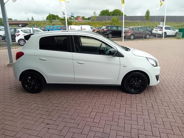 Mitsubishi SPACE STAR 1.2 Active Automaat, Airco, Carplay/Android auto, Bluetooth, Navigatie, Stoelverwarming, Centrale vergrendeling met AB, Elektrische ramen en spiegels, Lichtmetalen velgen, BOVAG