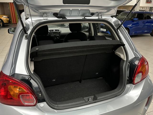Mitsubishi SPACE STAR 1.0 Cool+ [ AIRCO I RADIO I DAB ]