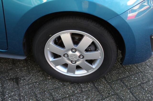 Mitsubishi SPACE STAR 1.0 Cool+, Airco, Lichtm velgen