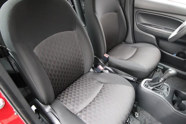 Mitsubishi SPACE STAR 1.2 Connect+ 71pk, NL Auto, Dealer O.H, Navi,