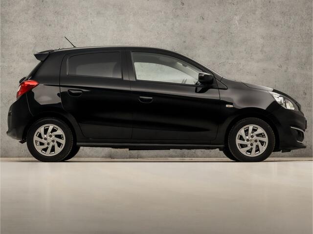 Mitsubishi SPACE STAR 1.0 Intense Sport Automaat (APPLE CARPLAY, LM VELGEN, GETINT GLAS, PARKEERSENSOREN, SPROTSTOELEN, MULTIFUNCTIONEEL STUURWIEL, ELEK PAKKET, NIEUWSTAAT)