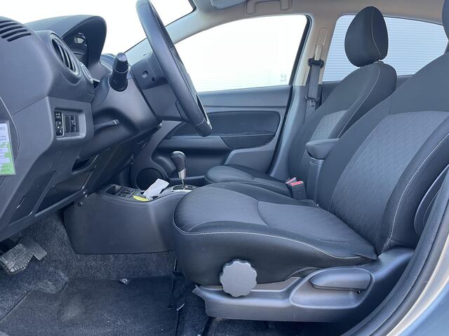 Mitsubishi SPACE STAR 1.2 Nova / Climate Control / Apple Carplay / Android Auto/ Cruise control/ Navigatiesysteem full map / Fabrieksgarantie t/m 08-2028 /