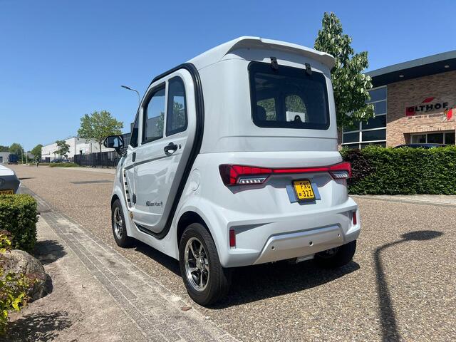 Motion Maxx 105AH Lithium | NIEUW | Elektrische ramen | Camera | Elektrisch 110 km actieradius | 105AH Lithium | Bluetooth | Airco