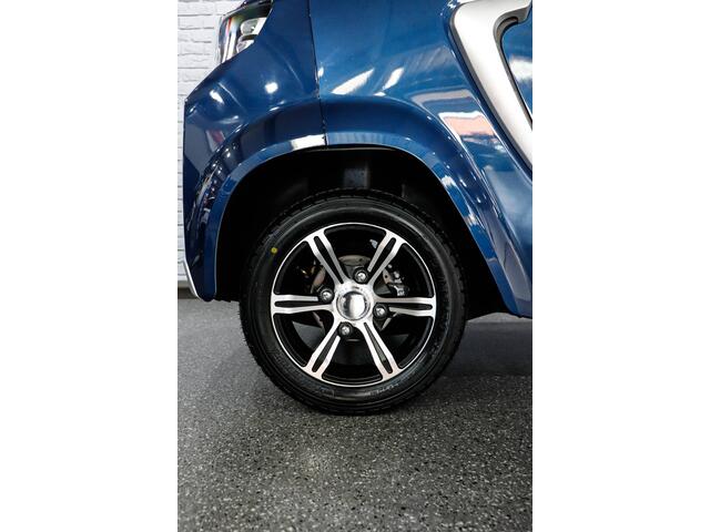 Motion Mirage EV City Car GEEN RIJBEWIJS NODIG / Achteruitrijcamera / Grote actieradius