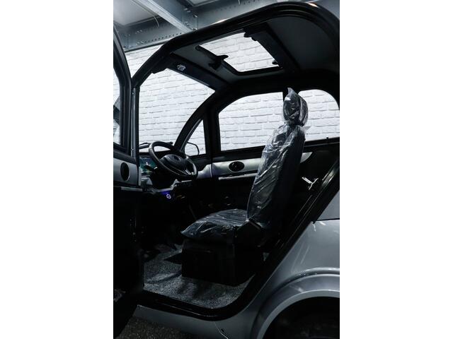 Motion Mirage EV City Car GEEN RIJBEWIJS NODIG / Achteruitrijcamera / Grote actieradius