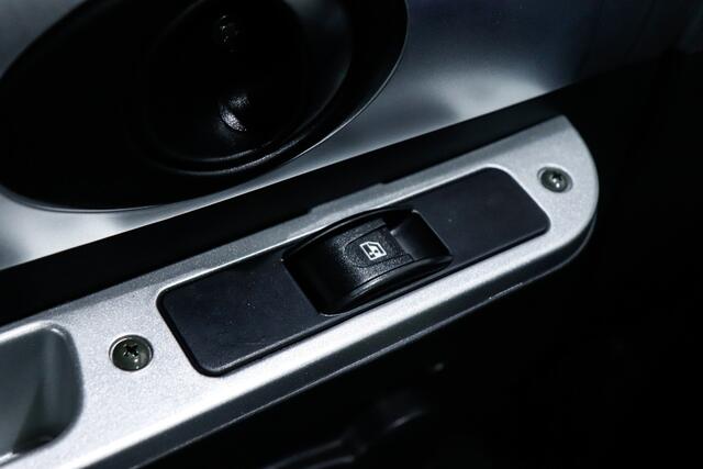 Motion Mirage EV City Car GEEN RIJBEWIJS NODIG / Achteruitrijcamera / Grote actieradius