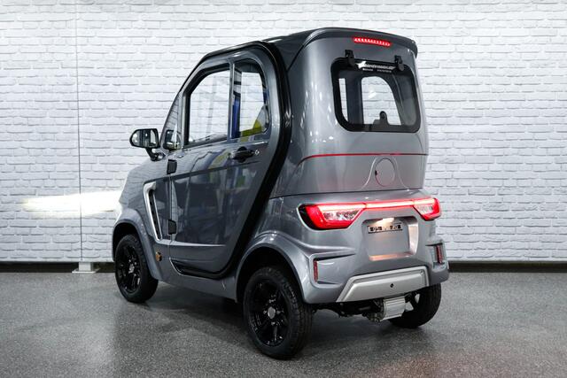 Motion Mirage EV City Car GEEN RIJBEWIJS NODIG / Achteruitrijcamera / Grote actieradius