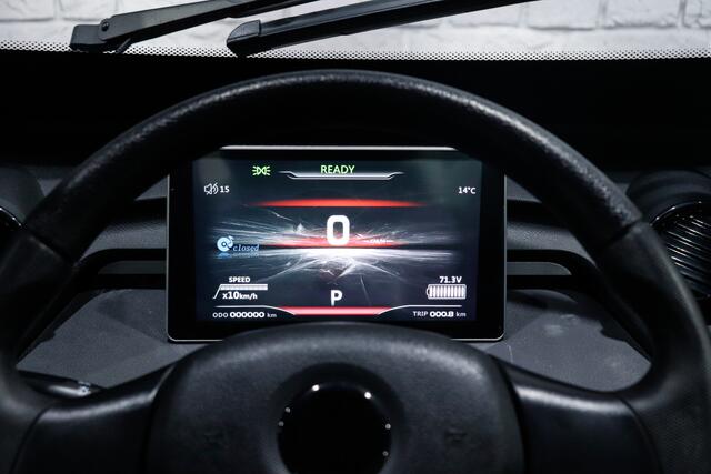 Motion Mirage EV City Car GEEN RIJBEWIJS NODIG / Achteruitrijcamera / Grote actieradius