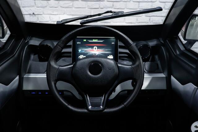 Motion Mirage EV City Car GEEN RIJBEWIJS NODIG / Achteruitrijcamera / Grote actieradius