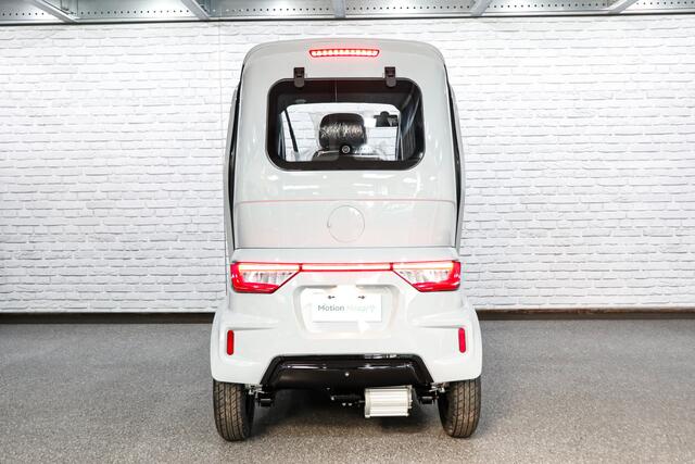 Motion Mirage 2.0 Lithium Accu / GEEN RIJBEWIJS NODIG / Achteruitrijcamera