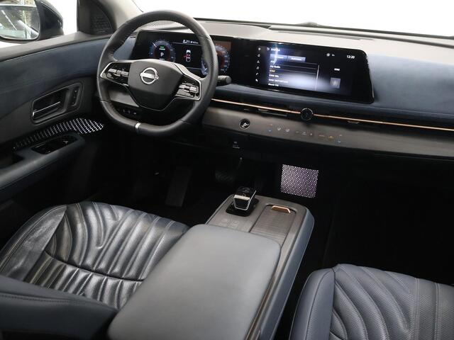 Nissan Ariya Evolve 91 kWh | Luxe bekleding | Apple Carplay/Android Auto | HUD | Panoramadak | 360 camera | Dodehoek detectie | Cruise control Adaptief | Warmtepomp |