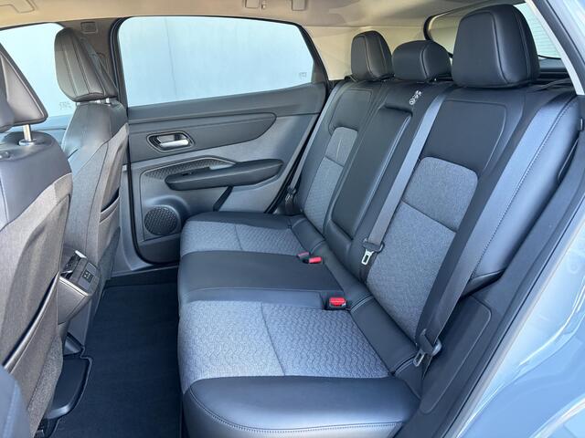 Nissan Ariya Advance 66 kWh / SOH 99% / Apple Carplay & Android Auto / 360 Graden camera / Elektrische achterklep / Adaptieve cruise control / 100% Dealeronderhouden