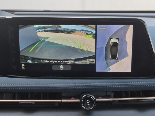 Nissan Ariya e-4ORCE Evolve+ Pack 87 kWh Automaat / Accu SOH 99% / Fabrieksgarantie tot 07-2027 / CCS snelladen / WLTP bereik 498 km bereik stad 612 km / Head Up Display / Glazen schuif- en kanteldak / Stuur-, Stoel & Achterbank verwarming / Elektrische achterklep / S