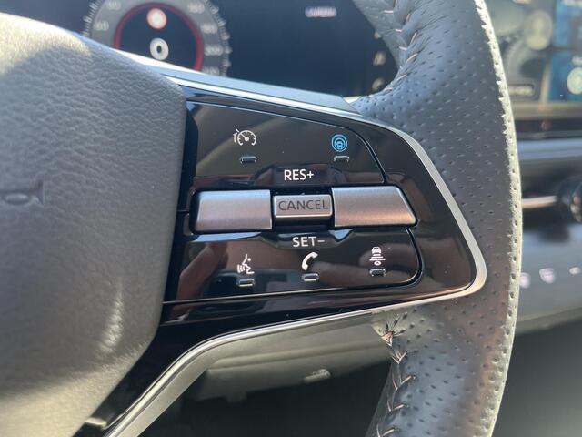 Nissan Ariya Advance 66 kWh Dealer Onderhouden / 22KW Lader (3-fase) / All Season Banden / 360* Camera / Navigatie / Apple Carplay&Android Auto / Cruise Control Adaptief / Stoel-,Stuur Verwarming / Elektrische Achterklep /