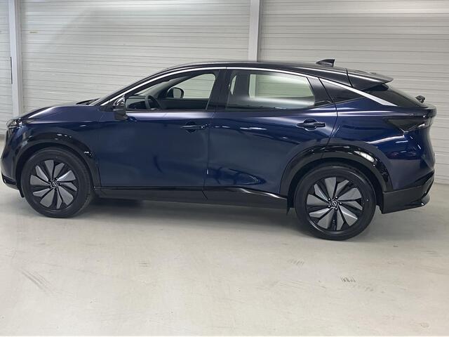 Nissan Ariya Limited Edition 91 kWh / NIEUW uit voorraad leverbaar! / ¤ 3.000,- korting/ Achteruitrijcamera / Apple Carplay & Android Auto / Navigatie full map / Keyless Entry & Start / Adaptieve Cruise Control / Climate Control /