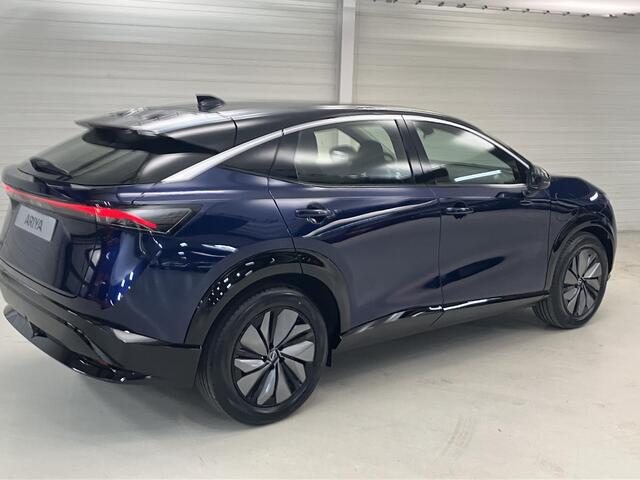 Nissan Ariya Limited Edition 91 kWh / NIEUW uit voorraad leverbaar! / ¤ 3.000,- korting/ Achteruitrijcamera / Apple Carplay & Android Auto / Navigatie full map / Keyless Entry & Start / Adaptieve Cruise Control / Climate Control /