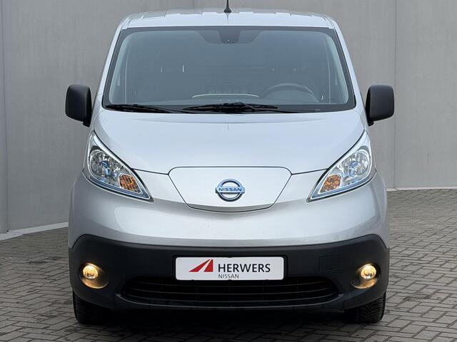 Nissan E-NV200 Business 40 kWh / Trekhaak / Navigatie / Camera / Multimedia Bluetooth / Stoelverwarming / Stuurwiel Verwarming / Cruise / Clima /
