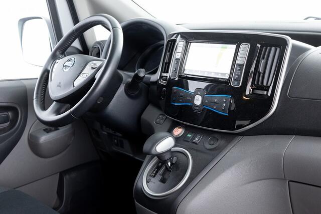 Nissan E-NV200 40 kWh Connect Edition 7p | AIRCO | AUTOMAAT | NAVI