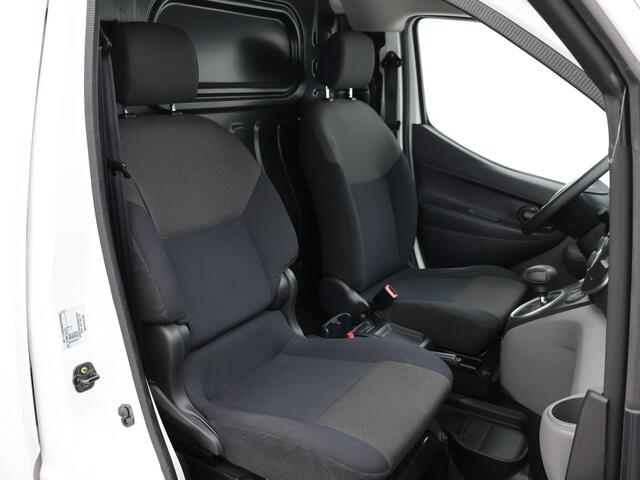 Nissan E-NV200 OPTIMA 40 kWh + CAMERA | TREKHAAK | 28.248 KM! | CLIMATE | CRUISE CONTROL