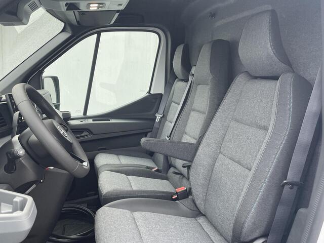 Nissan INTERSTAR -e L2H2 Limited 87 kWh / Direct uit voorraad leverbaar / Trekgewicht 2000KG / Apple Carplay/Android Auto / Achteruitrijcamera / Cruise control / Voorstoelen Verwarmd /