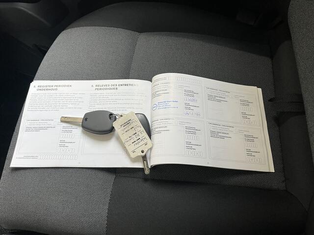 Nissan INTERSTAR 2.3 dCi 136pk E6 L2H2 N-Connecta 3-zits BPM Vrij! Lease ¤294 p/m, Navi, Camera, PDC, Airco, Trekhaak, Cruise controle, Onderhoudshistorie aanwezig