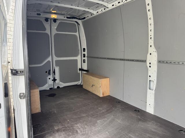 Nissan INTERSTAR 2.3 dCi L3H2 N-Connecta | Trekhaak | Navigatie | Achteruitrijcamera | Cruise Control |