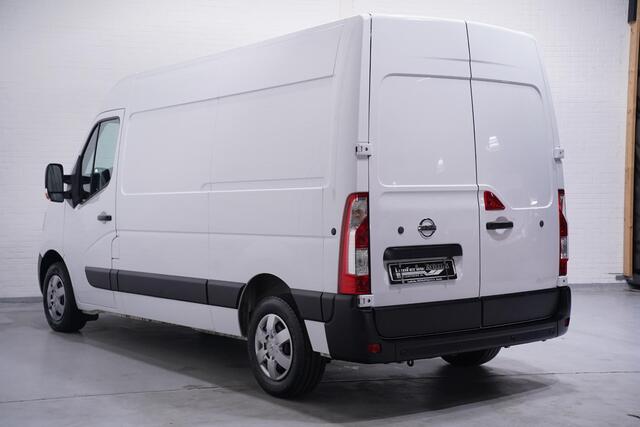 Nissan INTERSTAR 2.3 dCi 135 pk L2H2 Acenta Navi, Camera, Airco Cruise Control, Laadruimte Pakket, 3-Zits