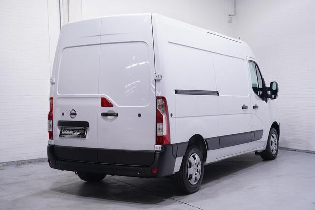 Nissan INTERSTAR 2.3 dCi 135 pk L2H2 Acenta Navi, Camera, Airco Cruise Control, Laadruimte Pakket, 3-Zits