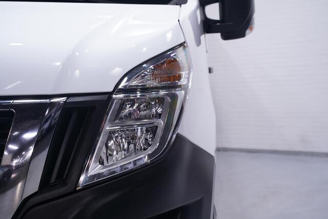 Nissan INTERSTAR 2.3 dCi 135 pk L2H2 Acenta Navi, Camera, Airco Cruise Control, Laadruimte Pakket, 3-Zits