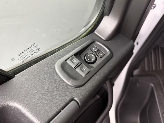 Nissan INTERSTAR 3.5DCi 165PK Bakwagen+Laadklep | Dakspoiler | Navigatie | Camera | Multimedia | Airco | Cruise