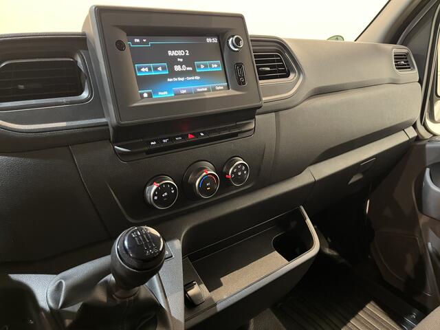 Nissan INTERSTAR 2.3 L3 DC 145 PK / Open Laadbak / Dubbel Cabine 7 Pers. / Trekhaak 3500 KG / Airco / Cruise Control / CarPlay / Dubbel Lucht / 21.500 KM !!