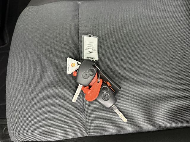 Nissan INTERSTAR 2.3DCI 165PK Dubbellucht Bakwagen+Laadklep | Dakspoiler | Airco | Cruise | 3-Zits