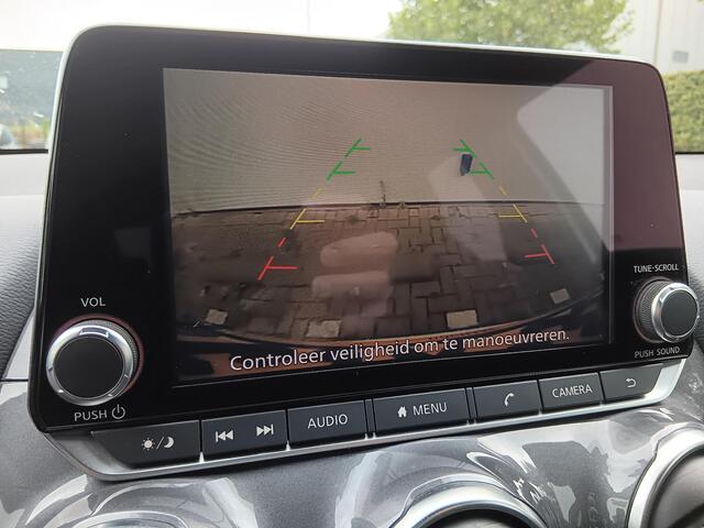 Nissan JUKE 1.0 DIG-T 114 N-Connecta Climate Control / Parkeersensoren + Camera / Lichtmetalen Velgen / Privacy Glass / Connected Services / LED / DAB