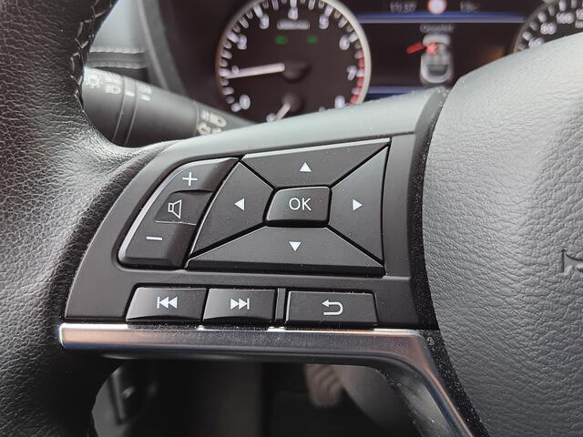 Nissan JUKE 1.0 DIG-T 114 N-Connecta Climate Control / Parkeersensoren + Camera / Lichtmetalen Velgen / Privacy Glass / Connected Services / LED / DAB
