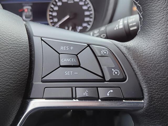 Nissan JUKE 1.0 DIG-T 114 N-Connecta Climate Control / Parkeersensoren + Camera / Lichtmetalen Velgen / Privacy Glass / Connected Services / LED / DAB