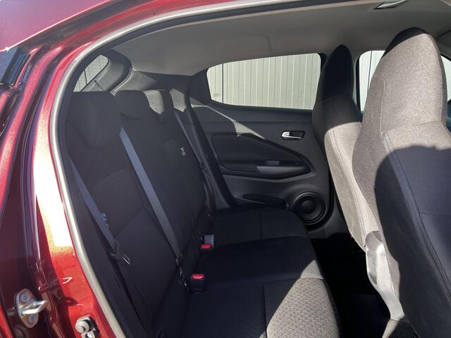 Nissan JUKE 1.0 DIG-T 114 Acenta Parkeersensoren | Camera | Navigatie | Carplay | 17 inch velgen
